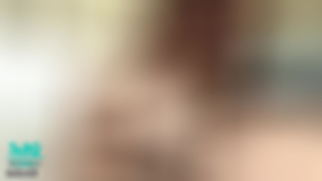 ninachi : 用白皙的胸部幫你夾......受得了嗎... #巨乳 #乳交 #BigTits #TittyFucking