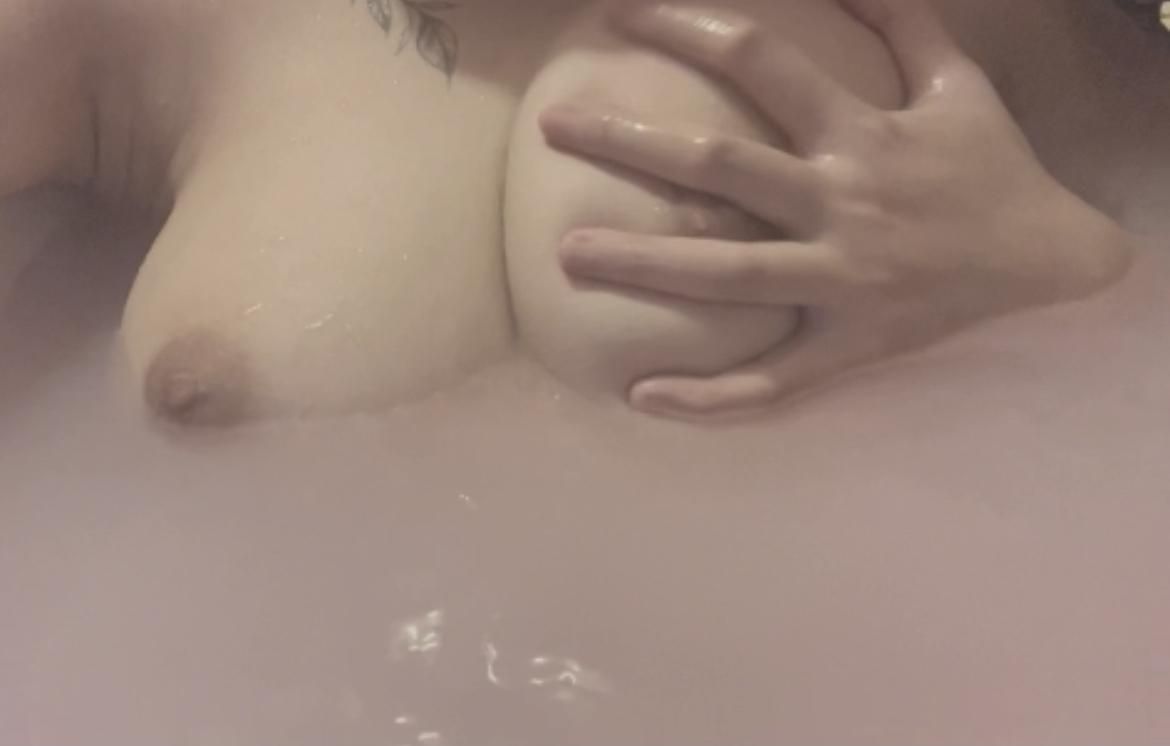 lilylilyouo : 