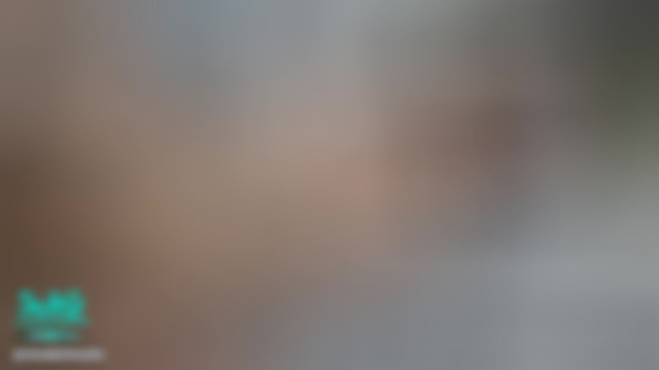  : 