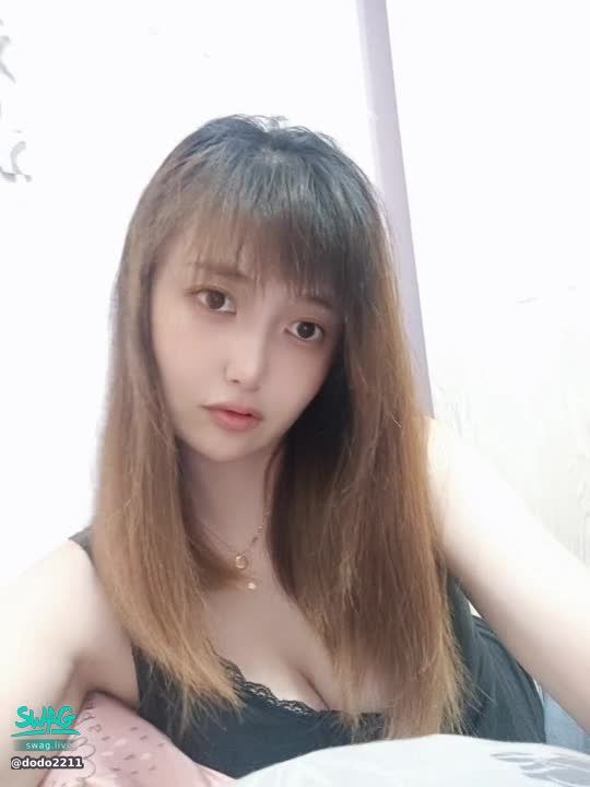w******o : 我想看看你的腹肌，這樣說很害羞，但其實我多說了一個字腹。
我想看看你的腹肌，這樣說很害羞，但其實我多說了一個字腹。