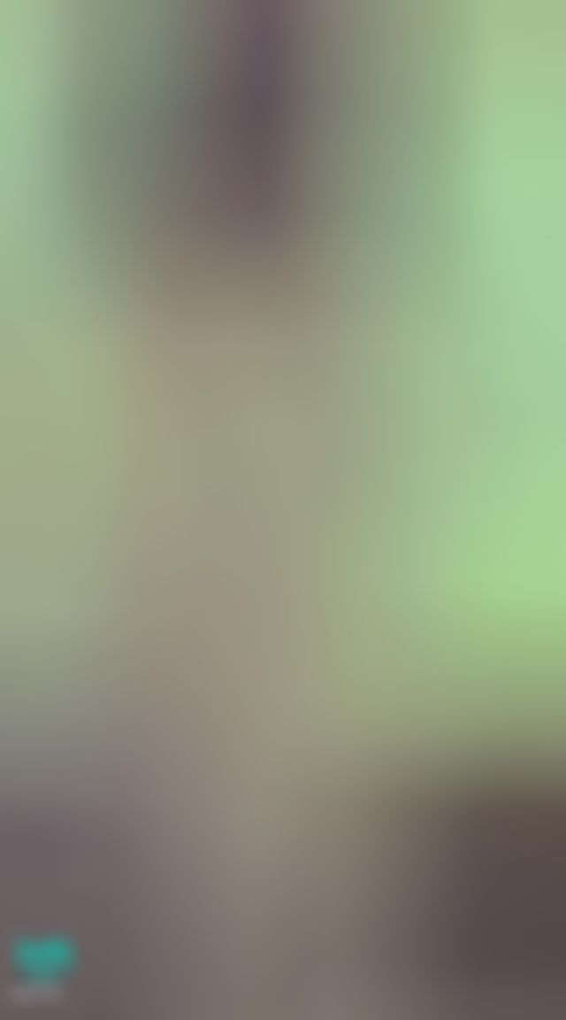 janicee : 左右窺探胸型👀