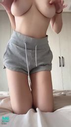 elme : It's been a long time since I took a picture like this... a bit shameful