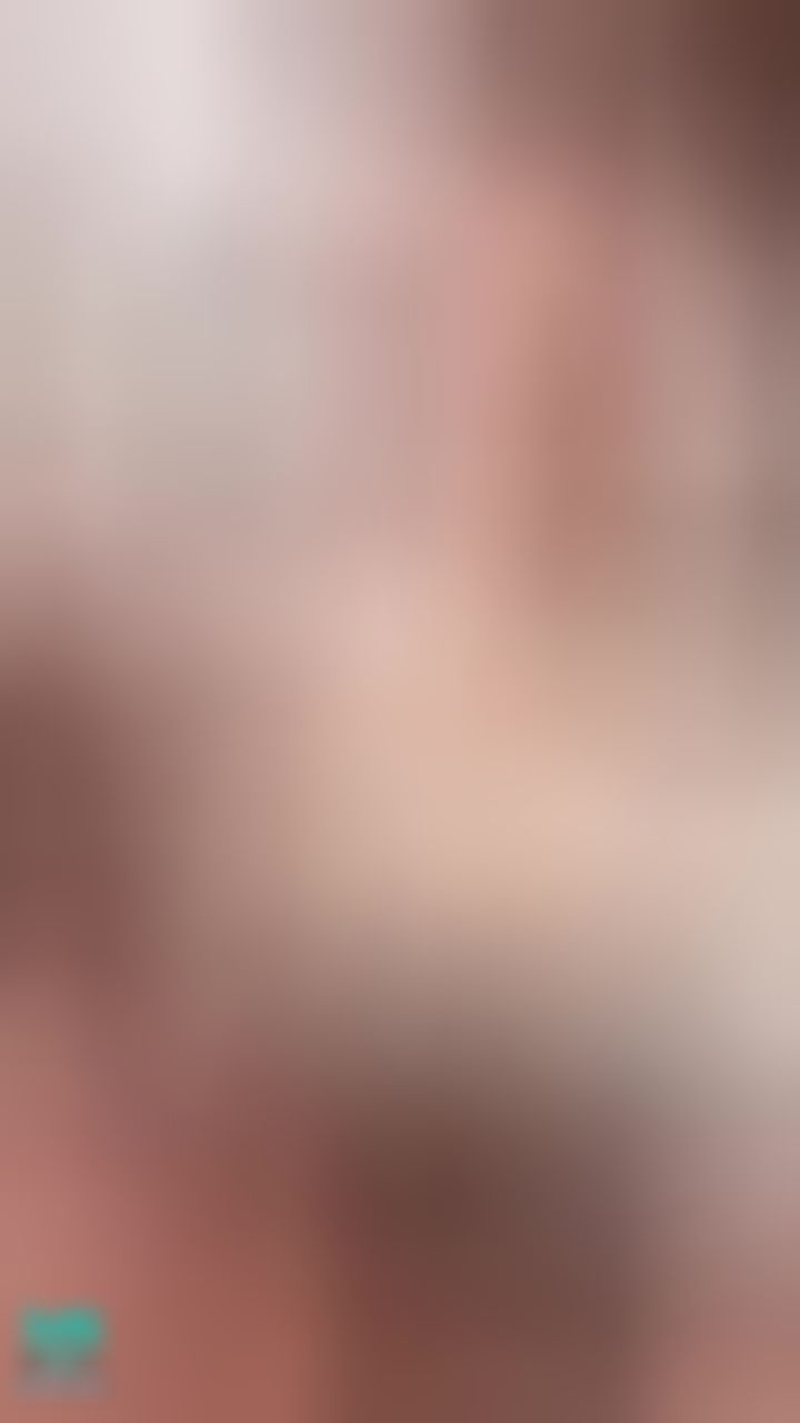 ladyyuan : 愛乳多一點暗黑版之開腿黑絲學生妹❤️