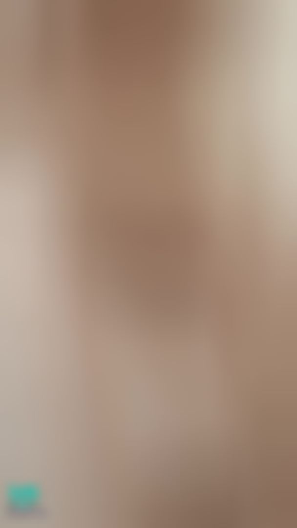 w********e : 把妹妹洗乾淨才可以讓你吃 #美腿 #白虎 #Legs #Hairless
