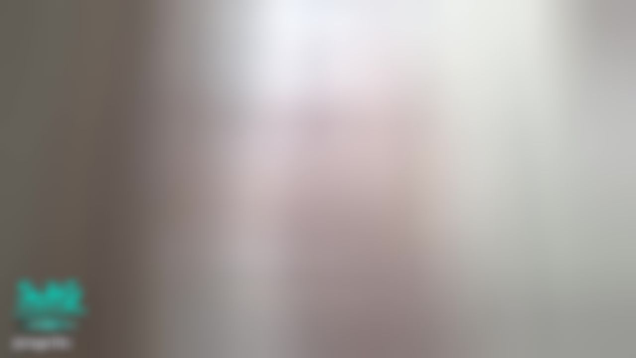  : 