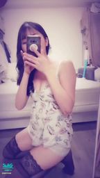 janicee : 蕾絲黑絲腳底💗
你的夜間甜點🌹
爆乳睡衣與細肩帶美背⭐
性感超短睡褲💋
膝上襪的絕對領域😈
Lace stocking💚
#sexy #低胸 #性感 #深V #細肩帶 #黑絲 #膝上襪 #腿控 #長髮 #黑髮 #美腿 #鎖骨 #乳溝 #短褲 #絕對領域