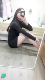 janicee : 赤腳與黑絲一次滿足👀
曝光的短裙坐姿😈
赤腳與穿上黑絲的美腿💓
背面的性感💙
正面禁慾緊身的曲線💋
Black dress♥️
#黑髮 #長髮 #sexy #洋裝 #緊身 #短裙 #美腿 #腿控 #赤腳 #裸足 #黑絲 #美背