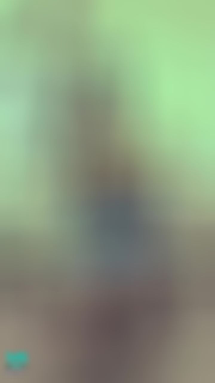  : 地板上偷窺美臀的視角♥️