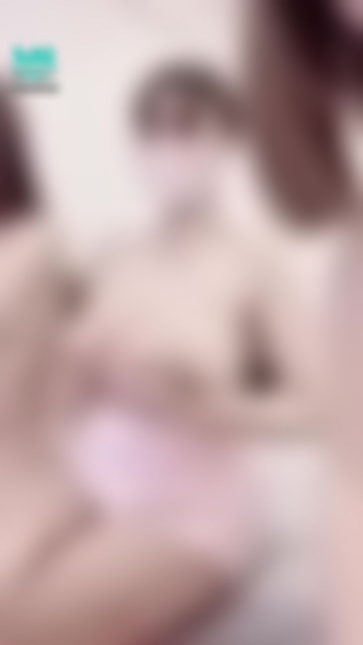 chunleee : 3 girls playing pussy👅💦