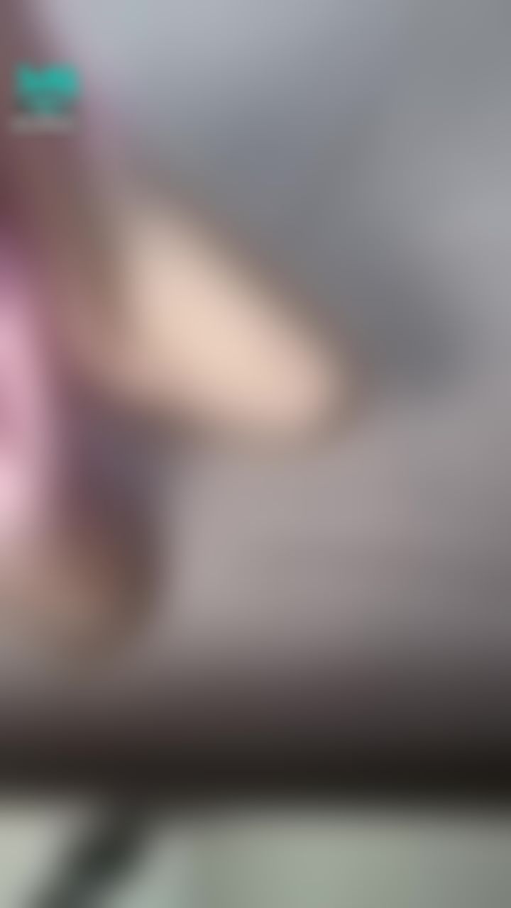 wolfbabi : 水手服下的大屁屁🍑與粉色蝴蝶鮑💝