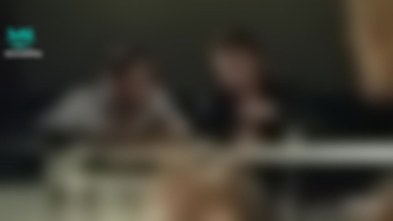 oursediting : [無碼中字]搭訕酒吧裡的金髮美女