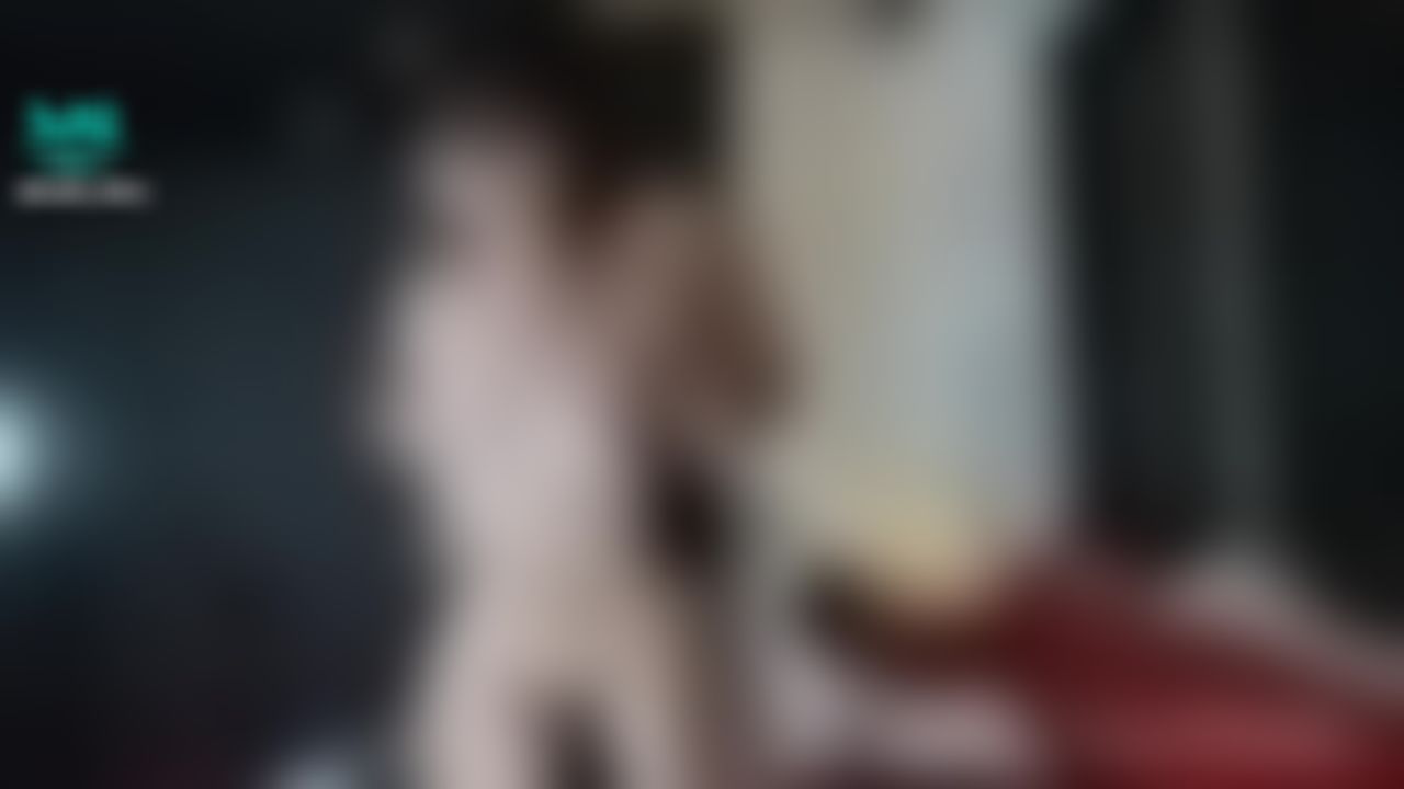  : 