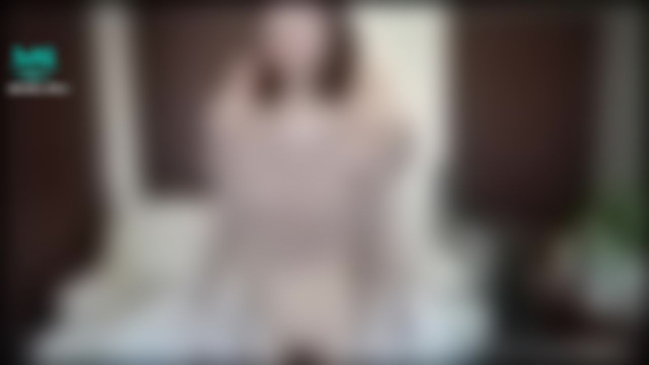 japanese_real_amateur : 素人美少女被蒙面男玩胸 #第一視角 #美乳 #POV #Busty