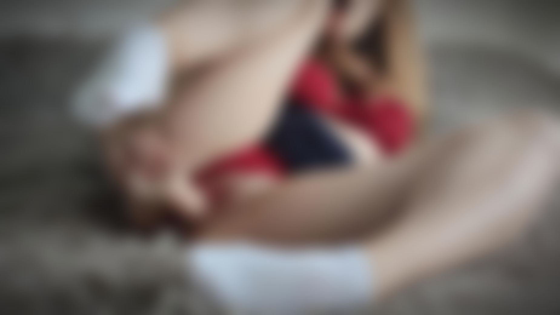 mooneysweety : I fuck my sweet creamy pussy while no one is home