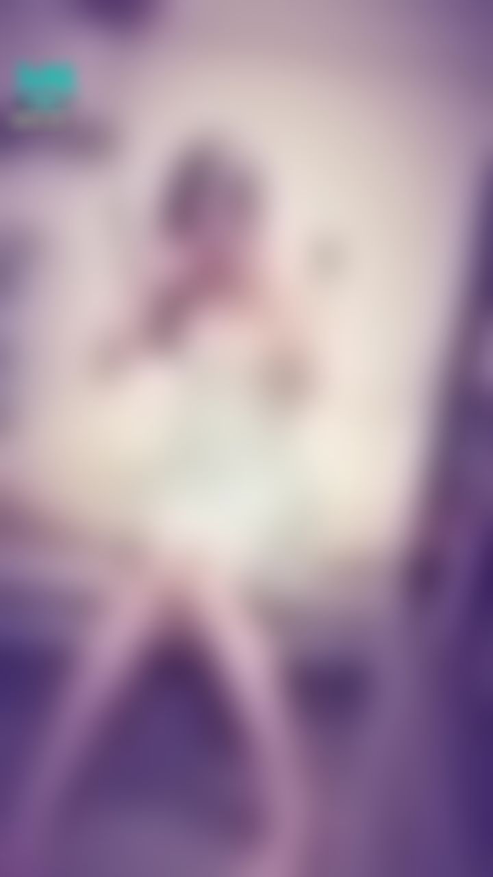 janicee : 張開雙腿😈