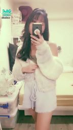 janicee : 毛茸茸的女孩💋
性感美背小可愛💙
配上超短褲💓
Sexy hollow💚
#鏤空 #長髮 #小可愛 #sexy #赤腳 #裸足 #美腿 #鎖骨 #短褲 #腿控 #美腿 #足控 #襪套