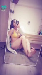 janicee : 性感比基尼💦
挖空的小褲😈
外套下的火辣好身材💋
Summer bikini😍
#性感 #長髮 #sexy #腿控 #鎖骨 #bikini #深V #高跟鞋 #美腿 #肩帶 #比基尼 #泳衣 #乳溝 #水著
