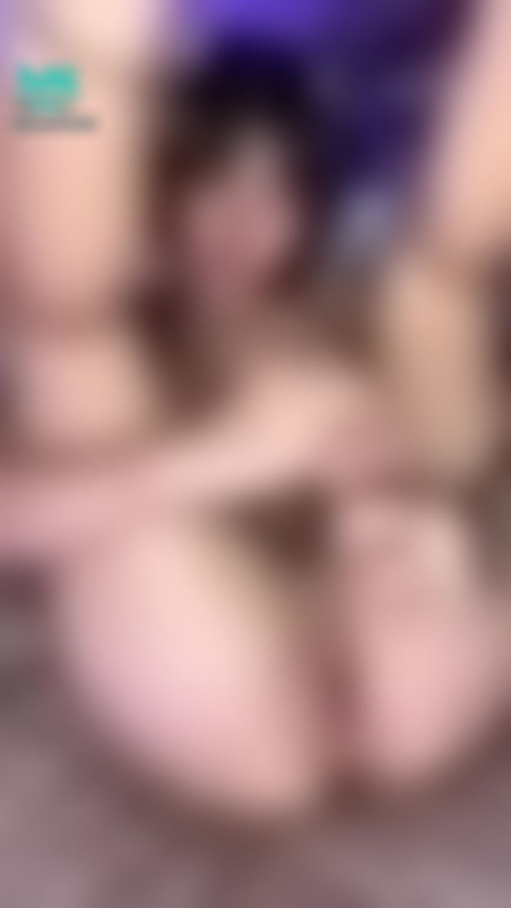 chocolatedumpling : Are you touching yourself to me baby?