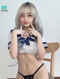 : There will be a live broadcast tonight. Please remember to come and play with me. 🥰❤️