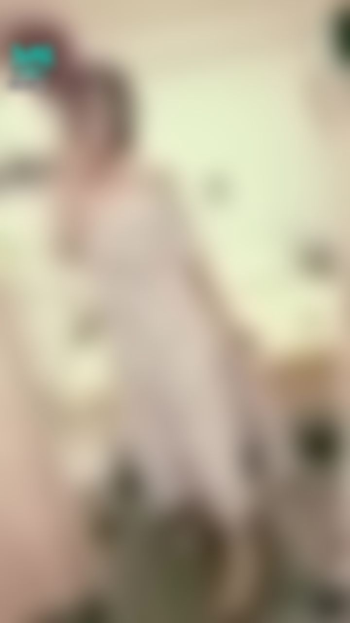 janicee : 赤腳或高跟鞋？