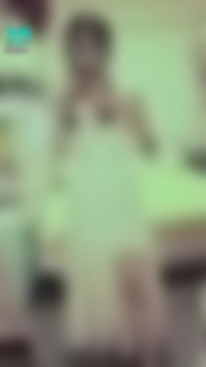 janicee : 美腿與低胸系列♥️