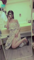 janicee : 撩起裙擺💚
抓個馬尾⭐
露出鎖骨與肩胛骨💙
開衩美腿的線條🌹
Strapless dress💚
#露肩 #長髮 #洋裝 #sexy #裸足 #赤腳 #裸足 #鎖骨 #開衩 #美背 #美腿 #腿控 #足控 #黑髮 #高跟鞋