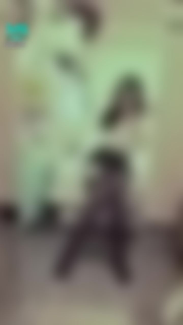 janicee : 床上的黑絲M腿♥️性感絕對領域