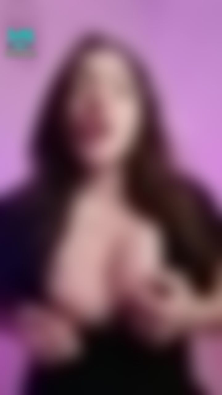 brillianna : lick boobs! bounce tits