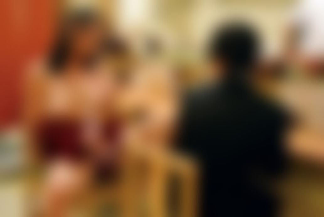 eaglejp : 商店街的客人越來越少了，店主突然靈機一動便把腦筋動到了女優的身上，透過女優的人氣來衝人氣。