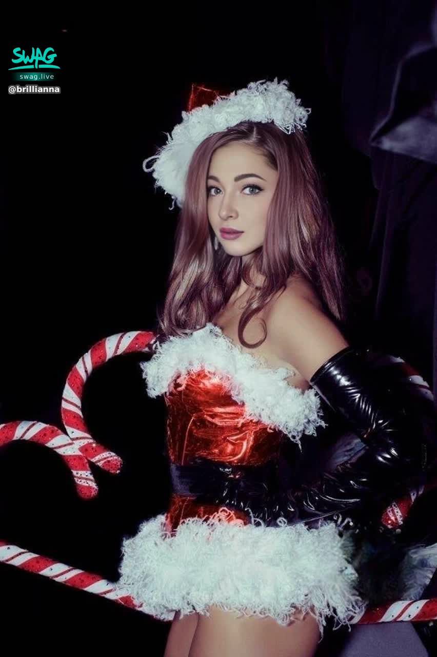  : Happy New Year 🎉 gimme lick your candy 🍭