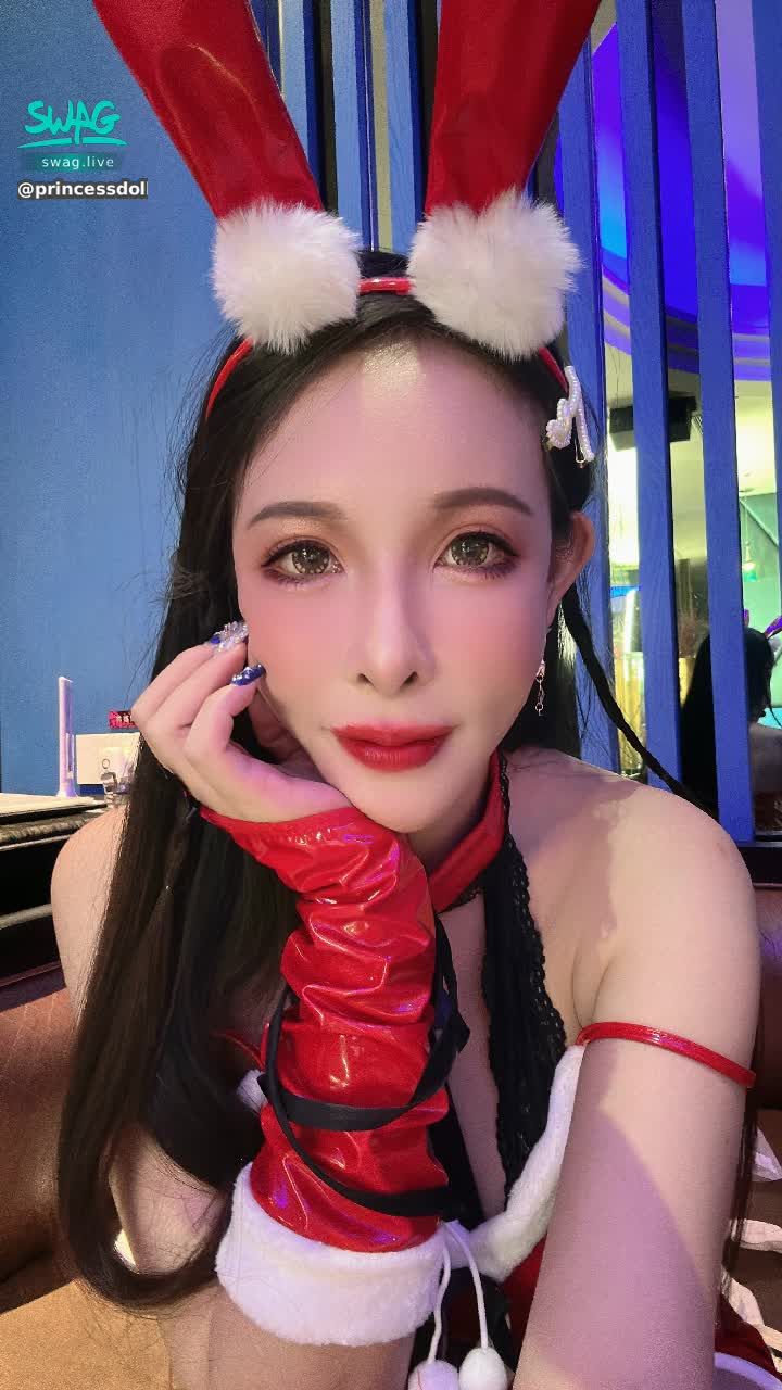 princessdolly : 聖誕節約會的限時動態部部都是娃娃激推👍🏻👍🏻👍🏻每一則都很經典收藏起來一定不會後悔❤️‍🔥❤️‍🔥