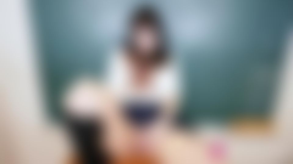 omotenashijapan : #OmotenashiPorn
放課後に教壇で大胆にオナニーをする！

＃オナニー　＃教室