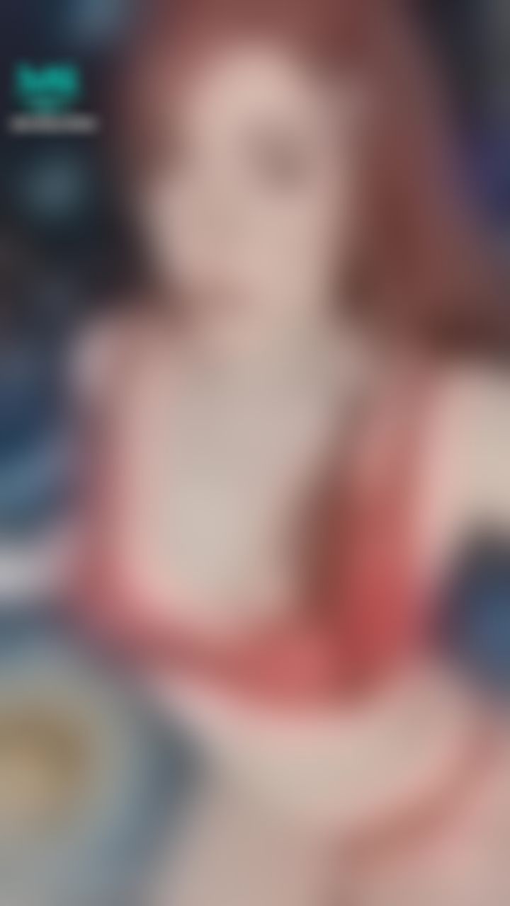 mollyredwolf : red-haired girl will show you all her charms