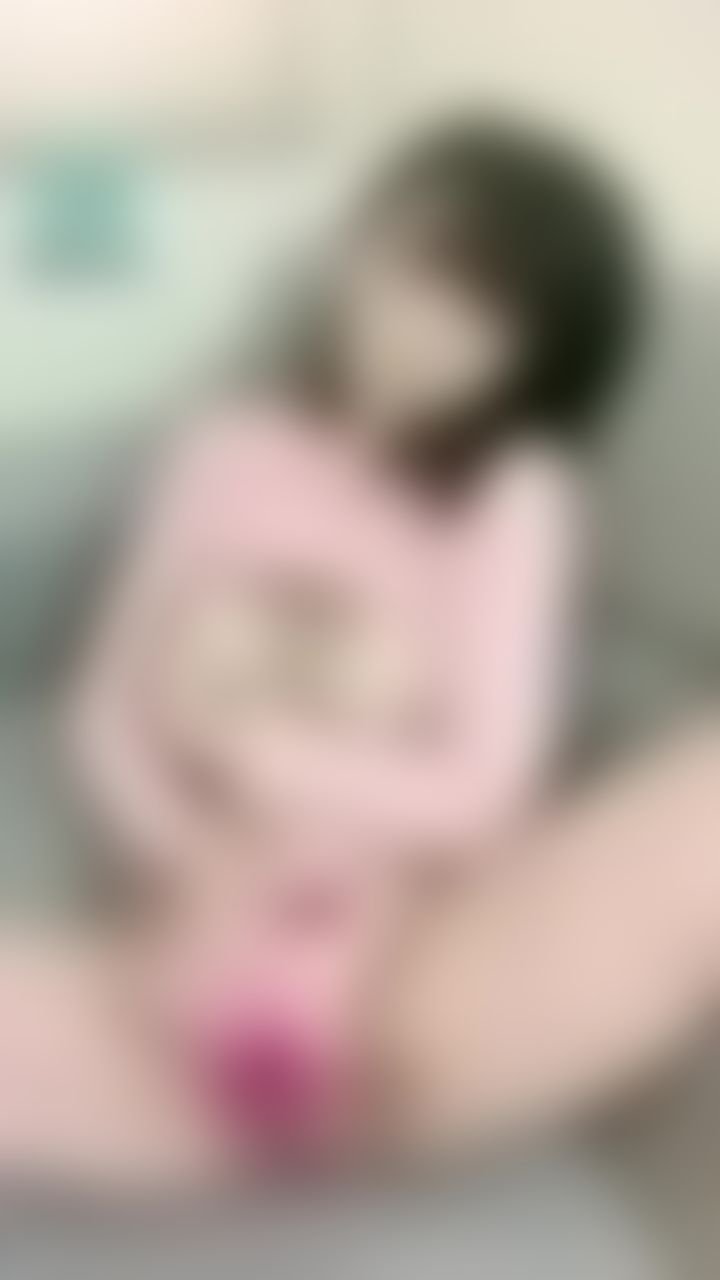 l*******e : 露三點❤️大尺度慰慰秀😘