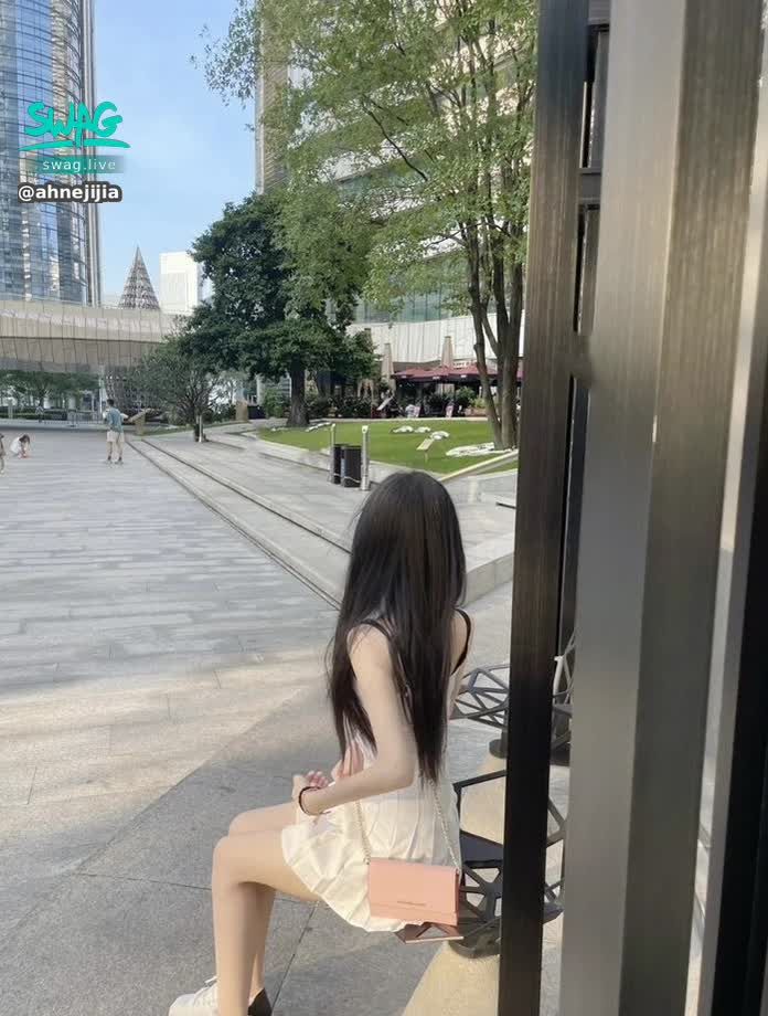 ahnejijia : -