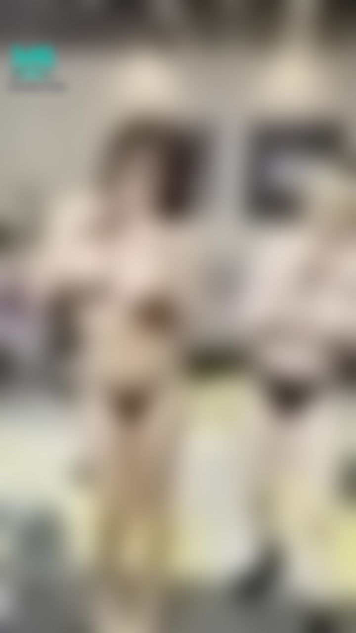 yuu.sakura : 我和涼子 @ryokooo_0625  的直播精華😍

涼子愛撫、舔舐我的奶頭，超舒服的🤪 

Babe哥哥想看更多嗎！
請記得追蹤我和涼子的帳號，然後分別私訊我和涼子喔🥰
然後有解鎖我任一貼文影片的哥哥，請再截圖私訊我解鎖的畫面，就能和我拿隱藏版影片呦!
  
有空的時候我會回覆訊息並傳送影片的! 愛你呦😘
  
#さくら悠 #佐倉悠 #爆乳 #巨乳     #Mカップ #M罩杯 #元AV女優     #AV女優