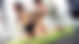 eaglejp : 有時候很難說你會不會巧遇相識。原本以為會被一口拒絕,沒想到卻得到了「特別的服務」。本來想外射,但是她說內射也是沒關係的。