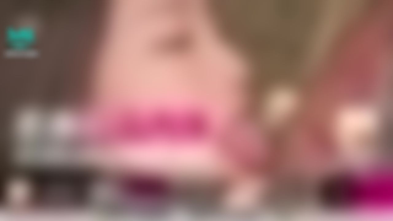daxiangtw : 《本片純屬虛構 內容台詞皆為劇情設計》
Marco跟大象的首次合作
就是帶來自己網路上聊到的網美
一起勇闖AV拍攝現場
帶著興奮又好奇的網美親自開箱拍攝現場
而大象與Marco則是合力開箱網美🤣🤣

雖然開拍之前Marco就已經有跟大象說是網美了
但一見到本人還是驚為天人
Marco手腕也太高明
竟然私底下跟這麼漂亮的網美在偷偷來
還好有好東西有記得跟好朋友分享
本作也就就此誕生
大象也跟著Marco一起記錄下這美好到讓人魂牽夢縈的畫面