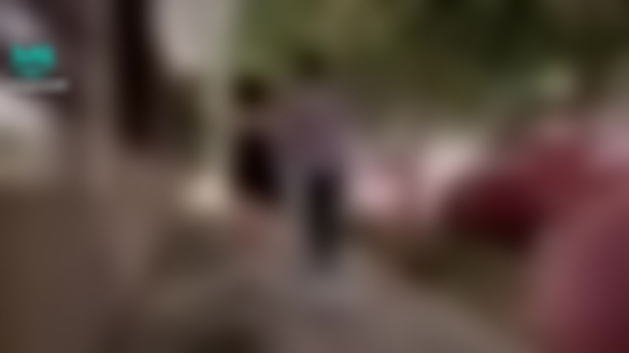 angelsam6699 : 我跟他就像情侶一樣的手牽手到飯店，而Sam就去櫃檯訂房間。 我就與他在大廳聊天。 房卡拿到後，我們就繼續手牽手的一起進房間。 一到房間，Sam就叫他去洗洗，我就很大膽抱著他跟他說我們一起洗吧！ 之後我們很快就各自脫掉衣服… 其實我內心很希望他幫我脫衣服，但也可能他比較內向，所以就不好意思這麼做了。 不一會兒，我就脫光衣服走進浴室等他，我還叫到快快過來… 就這樣我們一起一起洗澡… 接吻起來… 感覺真好…
 
 #巨乳         #綠帽         #實戰         #約會         #人妻         #美乳         #愛撫         #呻吟
