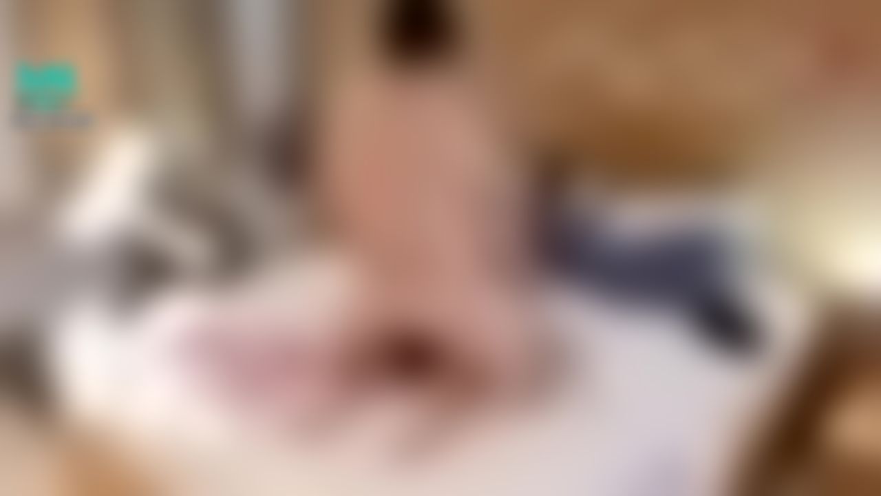 angelsam6699 : Sam：當我脫了她的裙子看見比我還長的雞雞時，感覺真的不知道如何形容… 摸它的時候感覺有一點貳心又帶有好奇！ 我快快盡量把不好的感覺放下，去好好服務對方。 一開始還是能接受的，但當Angel拿套要我戴上的時候，原本硬硬的弟弟開始臨陣退縮。 這讓我想到復仇者聯盟裡的綠巨人不敢現身的狀況… Angel也覺得我是否因為太緊張而軟掉…

我脫了套，Amy很快又幫我口交。 我又被她搞硬了。 這一刻我就拉Angel，說我要她！ 很快我就跟Angel合一了！ 這還是我最好的感覺，我開始越來越了解自己還是喜歡女人，雖然Amy比較美，但畢竟下面還是不一樣...

#巨乳           #3P           #實戰           #約會           #人妻           #美乳           #愛撫           #人妖