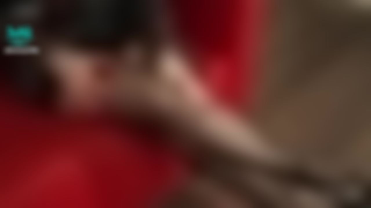  : 房仲為了賣房主動獻出小穴，給客戶足交內射