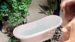 angelsam6699 : 很多人說女人是水做的,所以女人也特別愛水,尤其是鴛鴦戲水! 但這水真的太燙了! 搞到我們無法做裡面太久… 但也感謝老公一早的安排與準備
#巨乳 #實戰 #約會 #人妻 #美乳 #愛撫