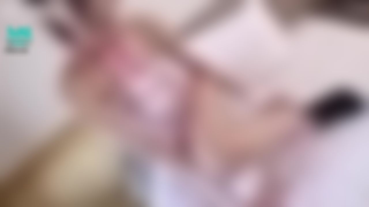  : Her way to use Tinder 0051
