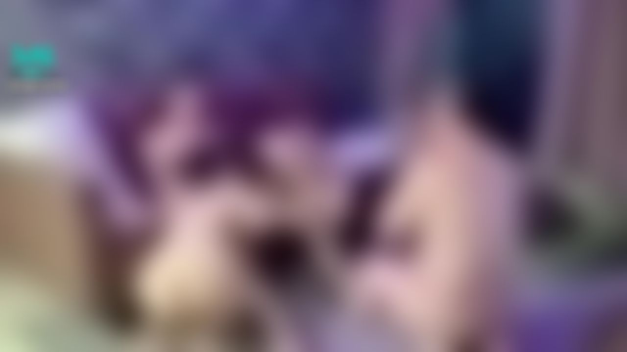 angelsam6699 : 當我跟Sam說的時候，Sam還不好意思… 我就快快拉妻子朋友坐在他兩旁，並開始服務他！ 一位去口交他，一位跟他接吻… 很快他就忍不住要做愛了… 我就叫他快快讓對方高潮！ 也不知道什麼時候突然有單男從我後面抱著我… 我心想是時候自己也要享受了… 就這樣我們大家就搞起來了… 我真的不知道誰吻我？ 誰撫摸我？ 誰舔我下面？ 不理！ 就享受吧！
 
  #夫妻交換         #巨乳         #實戰         #多P         #人妻         #美乳 

解鎖完整版：
https://swag.live/post/6612775525a234565d5f6446?lang=zh-TW