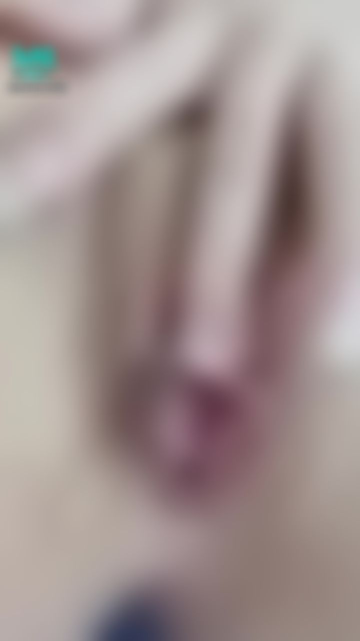 minhhaxinh : pussy wet