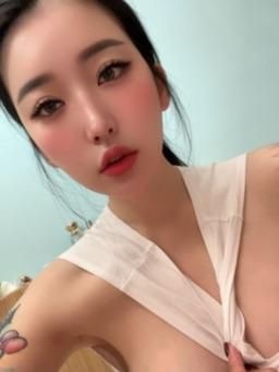arielbb : ✨ Haven't seen Aiko's feature film yet?
Each one is wonderful, if there is thunder, please send me a private message
Aiko make it up to you

#純約會特價中
#長腿
#愛子
#大奶
#潮吹女王
#大尺度