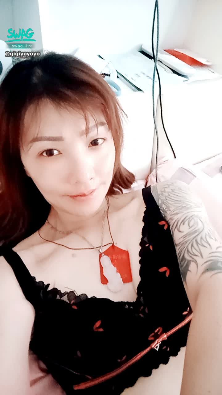 gigiyoyoyo : 嗨