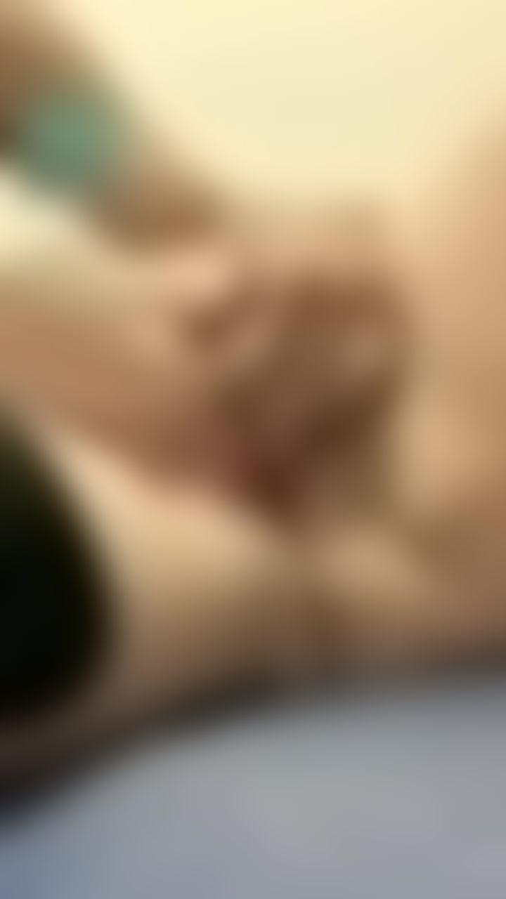 fatfatgirl18 : 老公要來了～
Babe摸荳荳狂抖