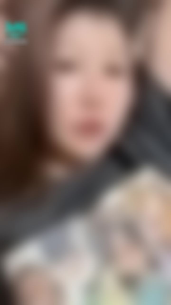 katielove : 好久不見😗
最近你們好嗎？
有沒有特別想我呢❤️❤️