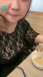 : Let’s have a good date with my husband first, see you later~